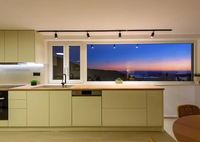 Villa Byzantine Path