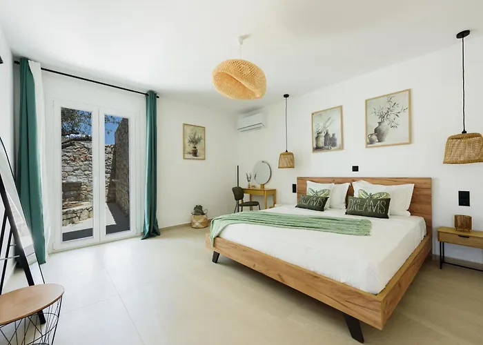 Byzantine Path Villa