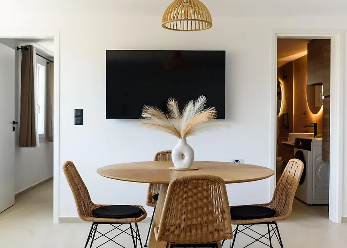 Villa Byzantine Path Marathion