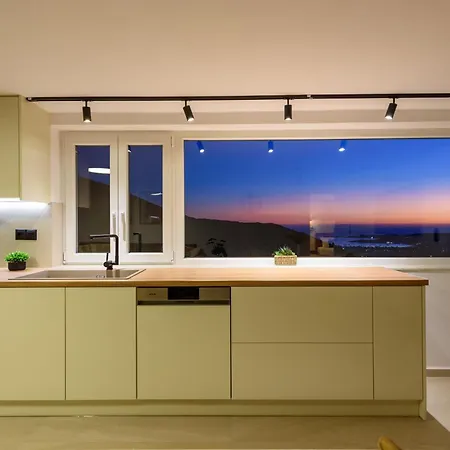 Villa Byzantine Path