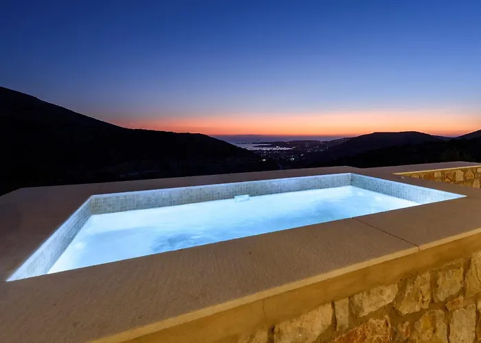 Byzantine Path Villa Marathion